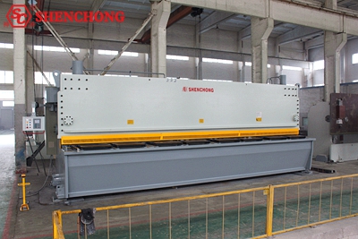 Saudi Arabia - Large CNC Shearing Machine 13X8000