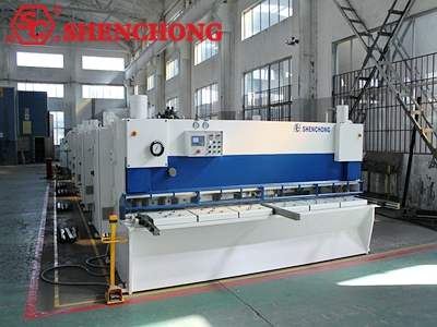 CNC Hydraulic Guillotine Steel Cutting Machine