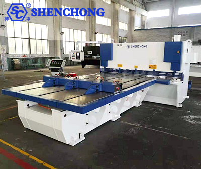 auto feeding table shearing machine