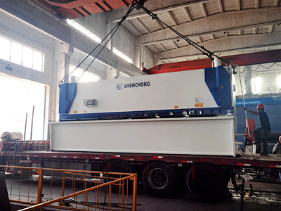 SHENCHONG 12X6000MM hydraulic plate shearing machine SHENCHONG 12X6000MM hydraulic plate shearing machine