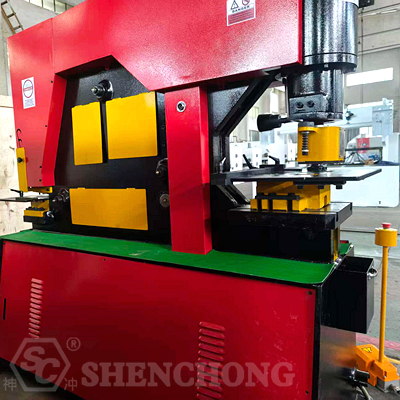 Q35Y-20 hydraulic ironworker to Egypt Q35Y-20 hydraulic ironworker to Egypt