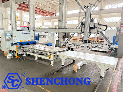 Front-feed shearing machine truss loading Front-feed shearing machine truss loading