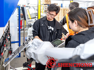 SC Italy Robot Bending Installation and Training SC Italy Robot Bending Installation and Training